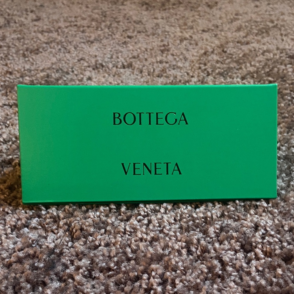 Bottega Veneta Vibrant Green Box Authentic